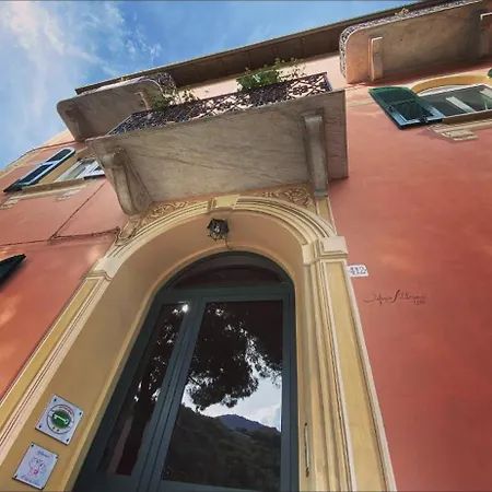 Il Nido Da Chiara 3* لا سبيتسْيا